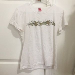 white hawaiian flower tee shirt
